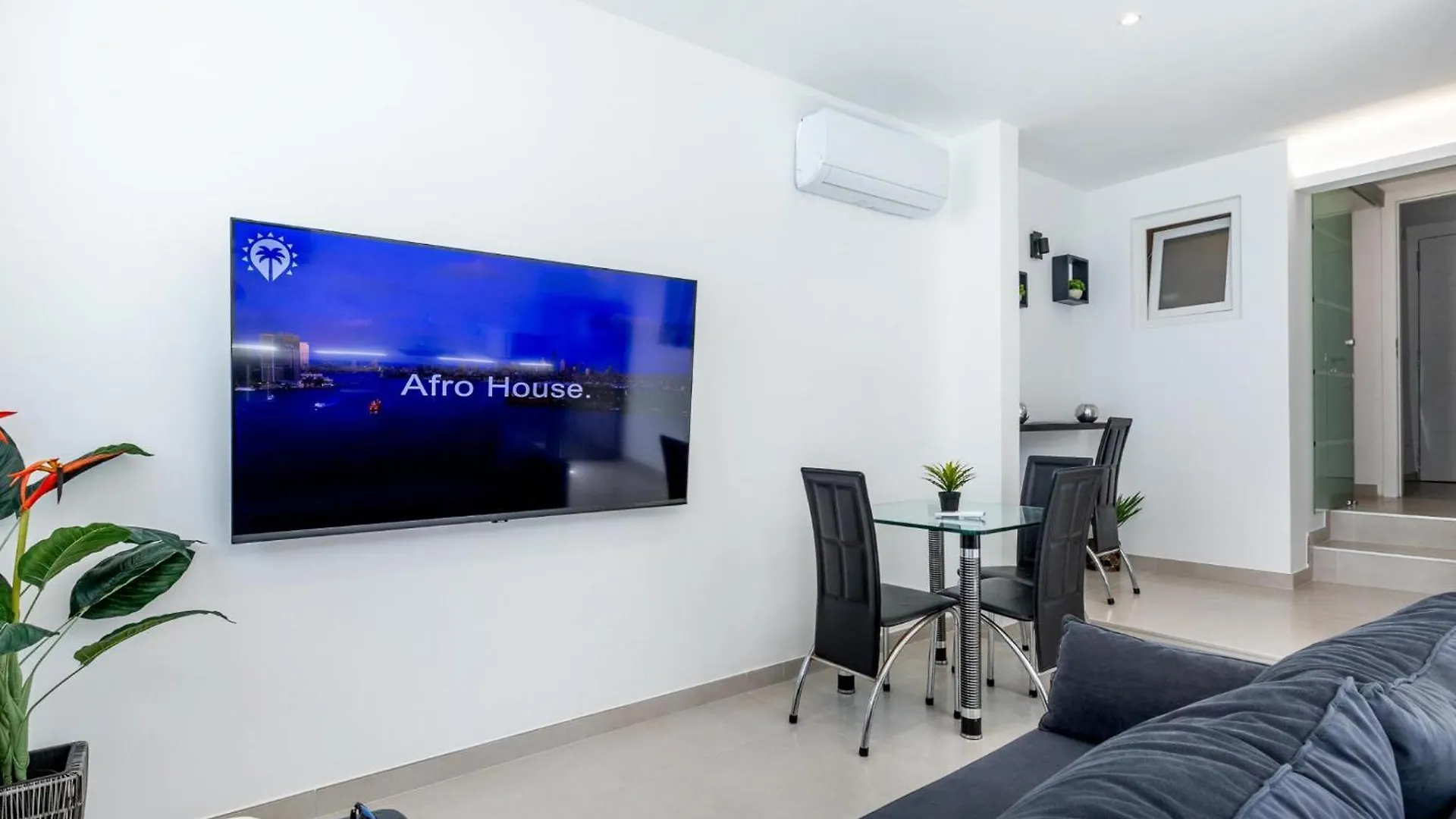 3 Charming Apartment In Las Americas Playa de las Américas Spanien